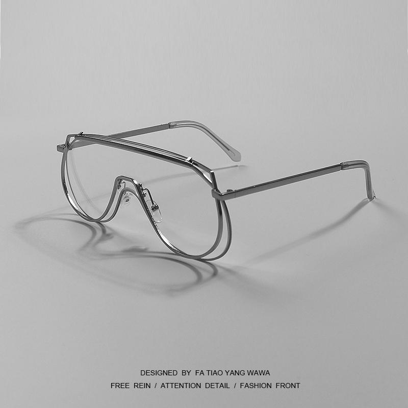 Clip-on & Screw Back Large Frame Conjoined Metal Shaped Flat LensClip-on 
Clip-on & Screw Back Large Frame Conjoined Metal Shaped Flat LensClip-on