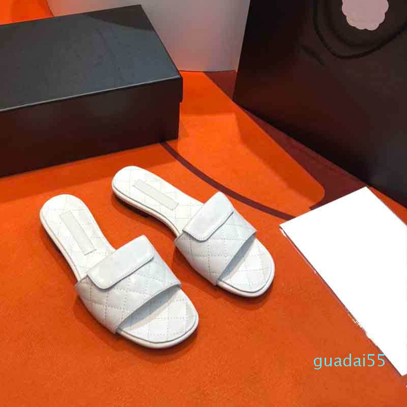 Fashion-Flat Slippers For Womens Designer Classic Sandals Flip Flops Luxury Rubber Casual Shoes Retro Woman Dress Shoe Fashion, Black
Fashion-Flat Slippers For Womens Designer Classic Sandals Flip Flops Luxury Rubber Casual Shoes Retro Woman Dress Shoe Fashion, Black