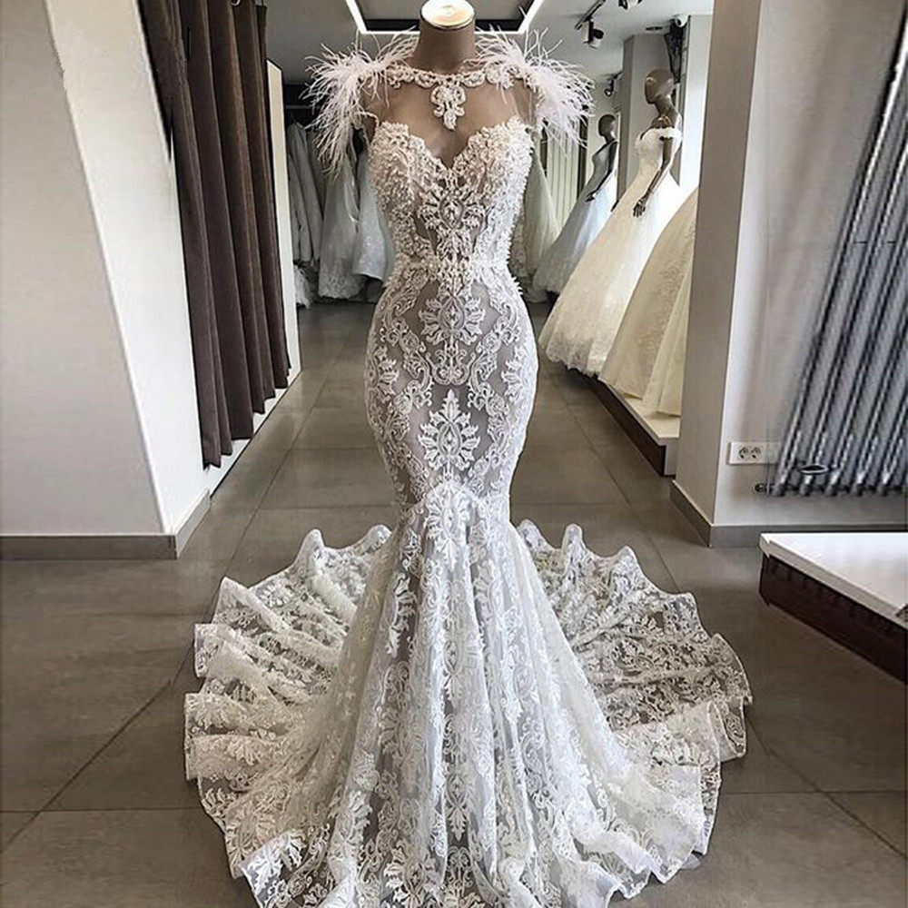 Elegant Mermaid Wedding Dresses Sleeveless Sexy V Neck Sequins Appliques Lace Ruffles Halter Feather Floor Length Bridal Gown Vintage Plus Size Robes 