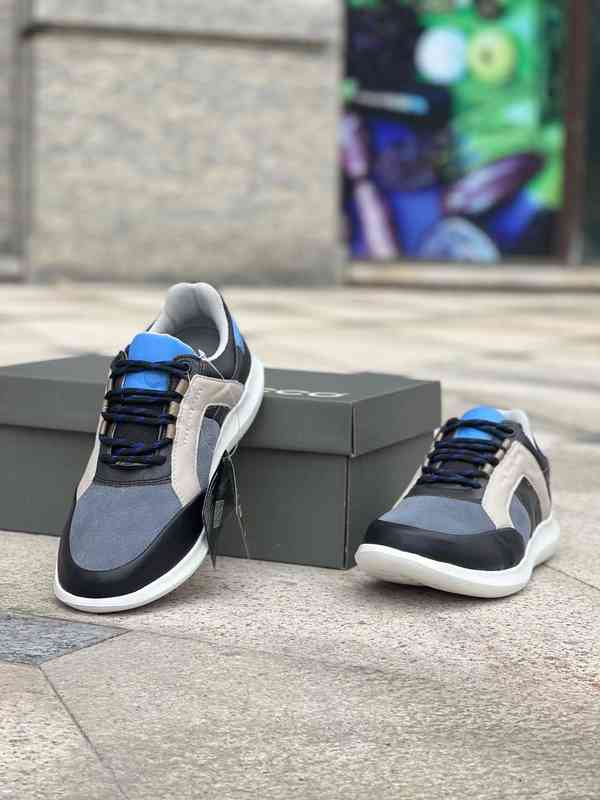 Dress Shoes Designer Men Running Shoes Luxury Color Matching Breathable Sneakers Personality Lace Up Sports Casual Shoes 220614, Grey
Dress Shoes Designer Men Running Shoes Luxury Color Matching Breathable Sneakers Personality Lace Up Sports Casual Shoes 220614, Grey
