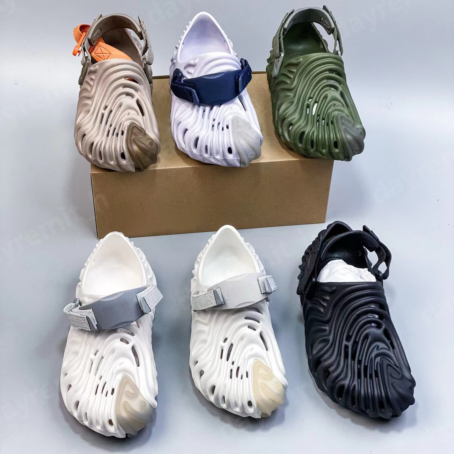 Designer Sandals Classic Sandals Pollex Clog Slippers Buckle Slipper Sasquatch Stratus Urchin Brown Green Outdoor Beach Slides, Yellow
Designer Sandals Classic Sandals Pollex Clog Slippers Buckle Slipper Sasquatch Stratus Urchin Brown Green Outdoor Beach Slides, Yellow