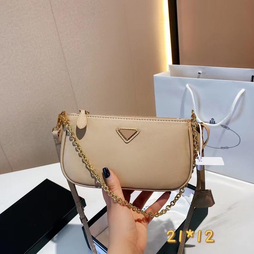 Leather Lady bag 2022 New versatile OB143 cross print cowhide tote with one shoulder bucket bag Big fashion brands in Europe and America, Customize
Leather Lady bag 2022 New versatile OB143 cross print cowhide tote with one shoulder bucket bag Big fashion brands in Europe and America, Customize