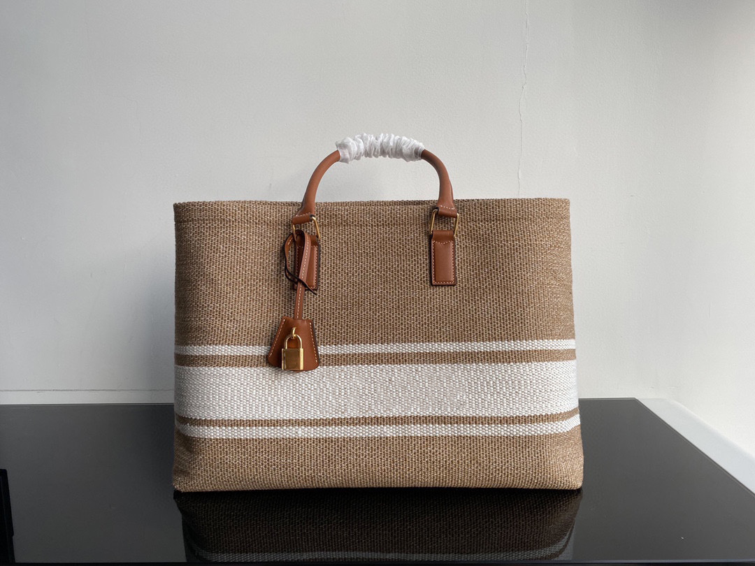 designer bags CABAS BUCKET 16 handbag shoulder Luxury fashion plait and genuine leather wallet, Khaki size size19.5×13cm
designer bags CABAS BUCKET 16 handbag shoulder Luxury fashion plait and genuine leather wallet, Khaki size size19.5×13cm