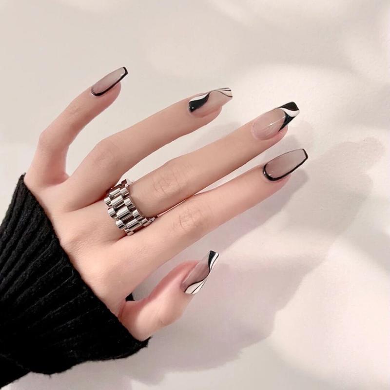 False Nails Fake Simple Black Lines Nail Finished Press On Short Coffin Patch Design Acrylic Tips For ManicureFalse, Only 1sheet nails
False Nails Fake Simple Black Lines Nail Finished Press On Short Coffin Patch Design Acrylic Tips For ManicureFalse, Only 1sheet nails