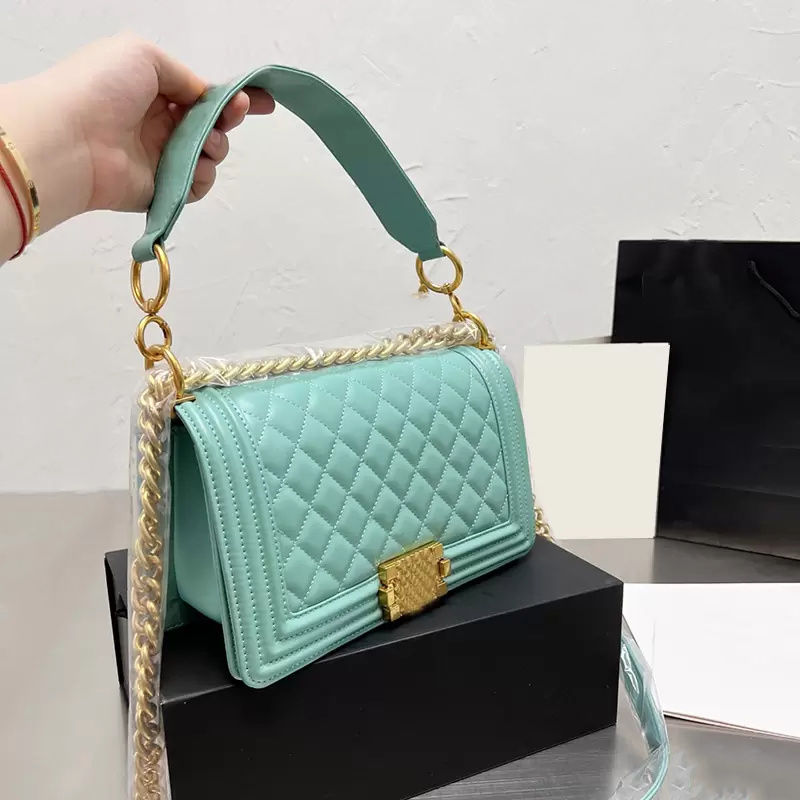 Summer Womens Letter Shoulder Bag Classic Mini Flap Boy Girls Fashion Crossbody Clutch Cosmetic Large Capacity Le Vintage Designer Luxury Sacoche handbags S18
Summer Womens Letter Shoulder Bag Classic Mini Flap Boy Girls Fashion Crossbody Clutch Cosmetic Large Capacity Le Vintage Designer Luxury Sacoche handbags S18