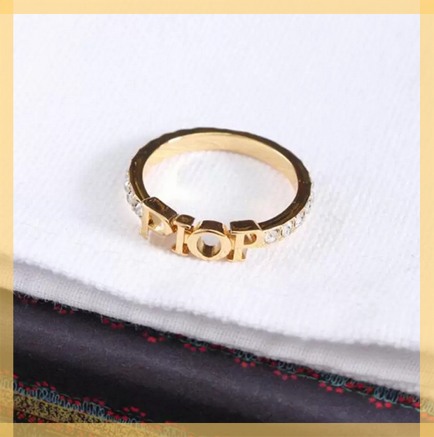 Fashion designer gold letter band rings bague for women lady Party wedding lovers gift engagement jewelry With BOX0014
Fashion designer gold letter band rings bague for women lady Party wedding lovers gift engagement jewelry With BOX0014