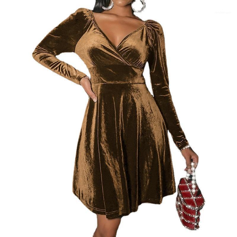 Casual Dresses 2022 Winter Velvet Mini Warm Women Fashion Bodycon Wrinkled Autumn V-neck Dress Sexy Evening Party Club G3213, Coffee
Casual Dresses 2022 Winter Velvet Mini Warm Women Fashion Bodycon Wrinkled Autumn V-neck Dress Sexy Evening Party Club G3213, Coffee