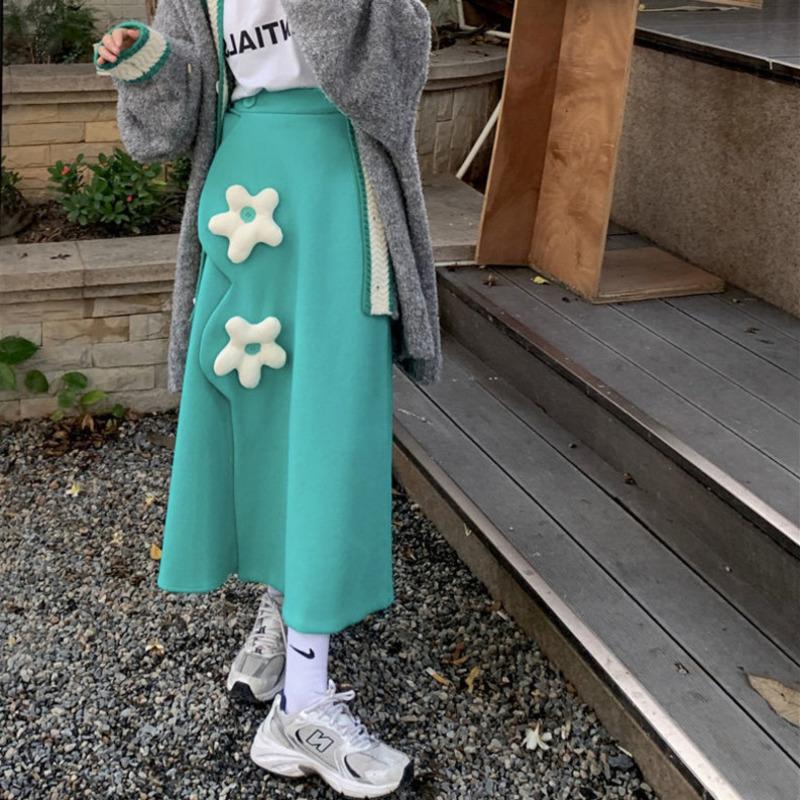 Skirts Half-length Skirt Female 2022 Autumn And Winter High-waist A-line Design Sense Niche Irregular Flower Mid-length, Green
Skirts Half-length Skirt Female 2022 Autumn And Winter High-waist A-line Design Sense Niche Irregular Flower Mid-length, Green