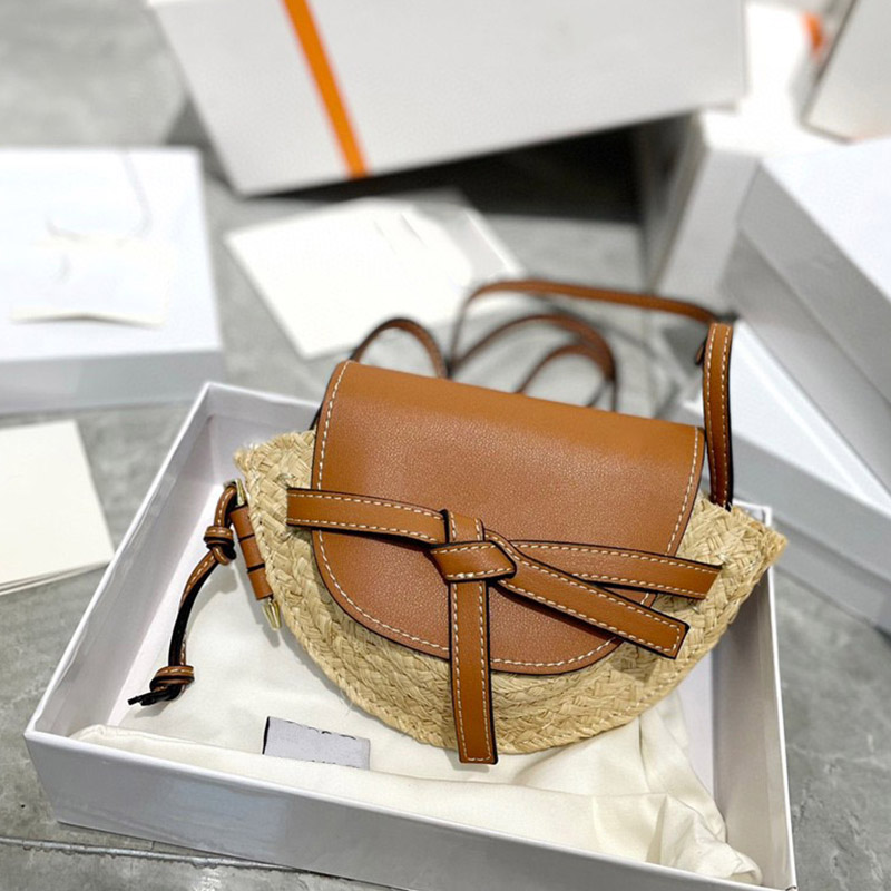 2022 Designer Bag Lowes Crossbody bag Mini Gate dual bag in pebble grain calfskin Fashion shoulder-bag Leather zipper Handbag Boston-Bag Purse, 12. 27x17
2022 Designer Bag Lowes Crossbody bag Mini Gate dual bag in pebble grain calfskin Fashion shoulder-bag Leather zipper Handbag Boston-Bag Purse, 12. 27x17