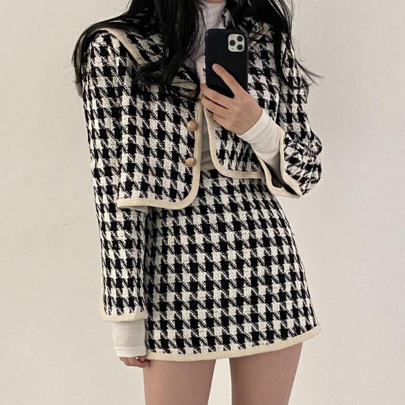 Work Dresses 2022 Autumn Vintage Houndstooth Tweed 2 Piece Set Women Plaid Single-Breasted Short Jacket Coat + Bodycon Mini Skirt Suit Outfi, Sets
Work Dresses 2022 Autumn Vintage Houndstooth Tweed 2 Piece Set Women Plaid Single-Breasted Short Jacket Coat + Bodycon Mini Skirt Suit Outfi, Sets