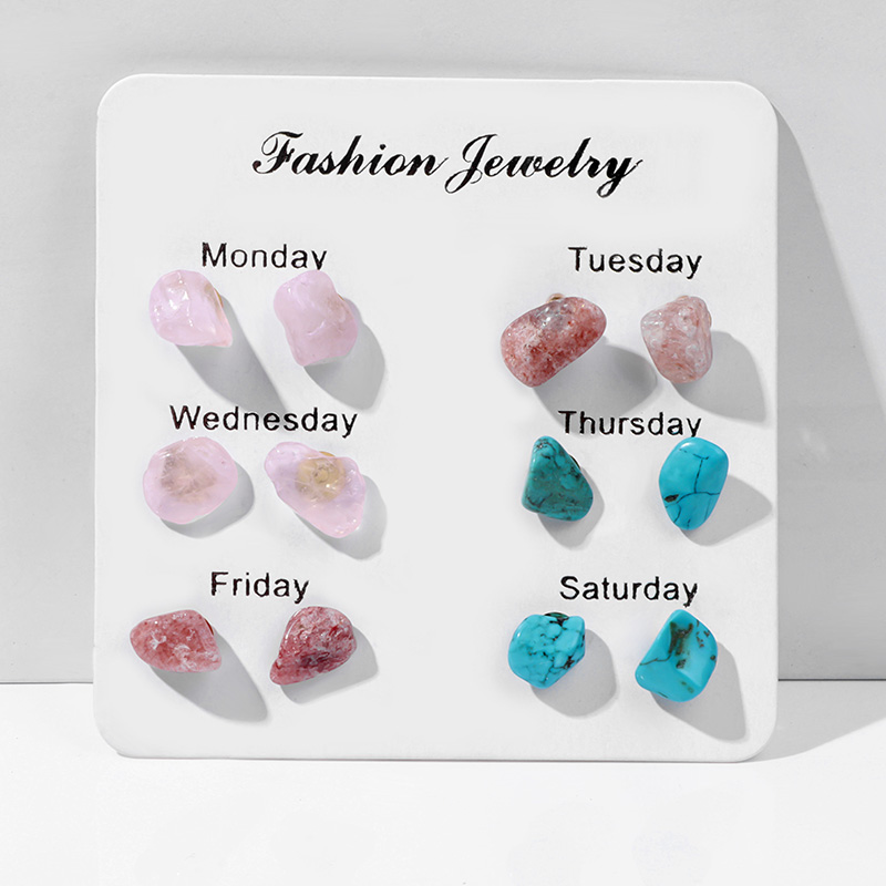 Women's Earrings Irregular Mini Natural Chip Stone Stud Earrings For Women Girl Week Theme Wedding Fashion Jewelry
