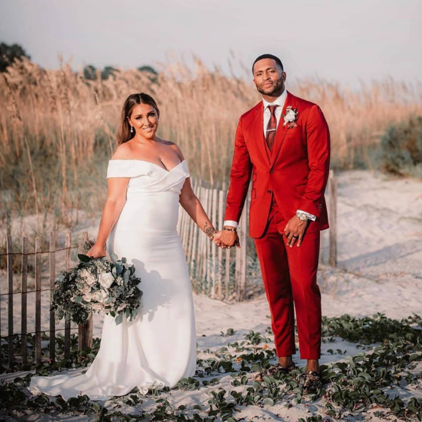 Red Plus Size Men's Suit Peaked Lapel Blazers Wedding Male Tuxedos Two Buttons Slim Fit Groom Wear 3 Pieces Prom Jacket Vest And Pants