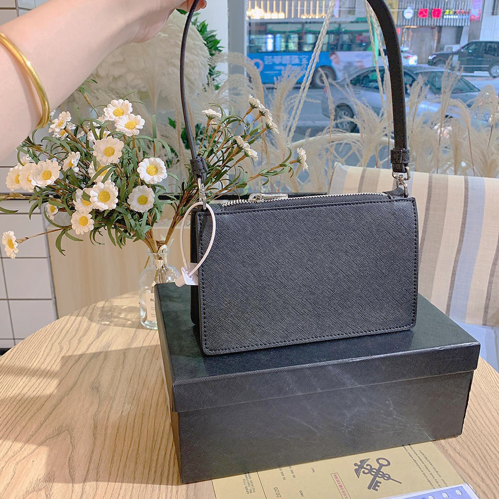 Luxurys Designers bag Women Fashion Totes handbags Leather female Pochette handbag Tote Lady Shoulder Vintage bags Wallet Purses with Box, A3
Luxurys Designers bag Women Fashion Totes handbags Leather female Pochette handbag Tote Lady Shoulder Vintage bags Wallet Purses with Box, A3
