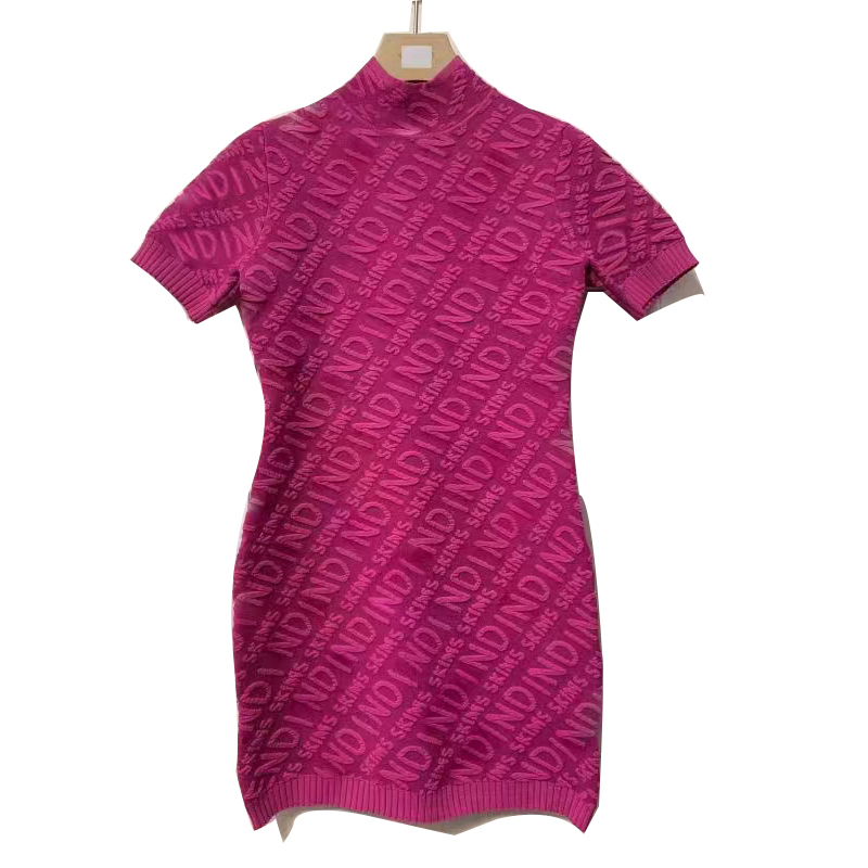 Luxury Women designer dresses 3D Relief Letter dress High Qualiy Fashion Knits Short sleeve stand collar Ladies Cardigan Jumper Clothing 8styles and 4 colors
Luxury Women designer dresses 3D Relief Letter dress High Qualiy Fashion Knits Short sleeve stand collar Ladies Cardigan Jumper Clothing 8styles and 4 colors