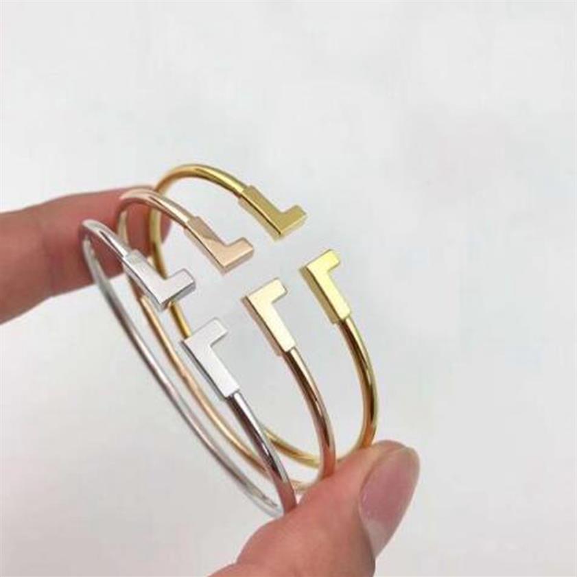 Popular Fashion Brand T Designer Bangle Bracelets for Lady Women Party Copper Wedding Lovers Bangle Gift Luxury Jewelry for Bride 182l
Popular Fashion Brand T Designer Bangle Bracelets for Lady Women Party Copper Wedding Lovers Bangle Gift Luxury Jewelry for Bride 182l