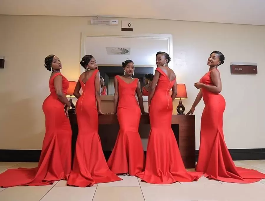 Orange Red Mermaid Bridesmaid Dresses Sleeveless Satin V Neck Maid Of Honor Plus Size Wedding Guest Party Gown Vestidos