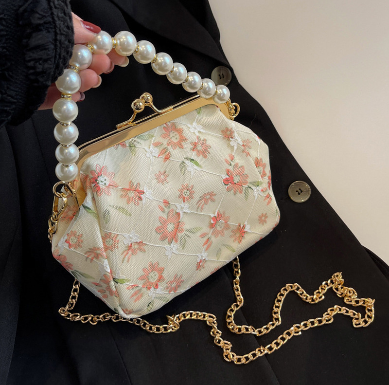 Lace Flowers Ladies Evening Bags For Women Wedding Party Handbag Vintage Bohemia Clutch Purses Metal Frame Clip Shoulder Bag 220816, Pink
Lace Flowers Ladies Evening Bags For Women Wedding Party Handbag Vintage Bohemia Clutch Purses Metal Frame Clip Shoulder Bag 220816, Pink