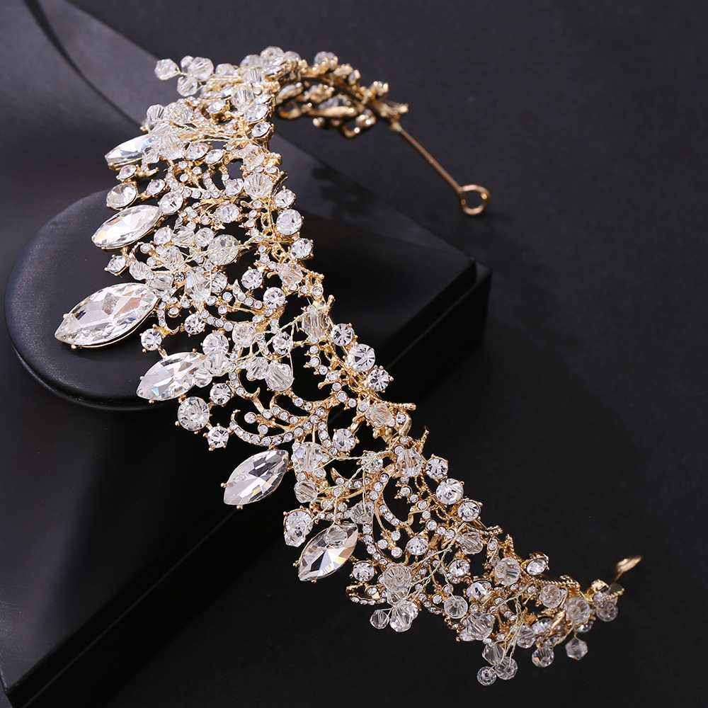 Charming Silver Rhinestone Wedding Crown - Decorative Baroque Chic Tiara for Bridal Parties
