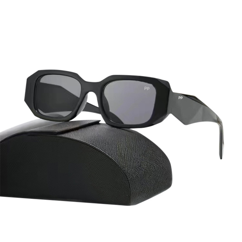 Fashion Designer Classic Sunglasses Goggles Beach sunglasses Men and Women 7 color optional good quality with box
Fashion Designer Classic Sunglasses Goggles Beach sunglasses Men and Women 7 color optional good quality with box