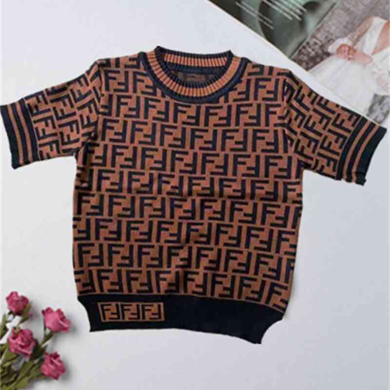 2022 New Double f Letter Jacquard Knitted Short Sleeved T-shirt Women's Round Neck Pullover Thin Half Vt Top, Khaki
2022 New Double f Letter Jacquard Knitted Short Sleeved T-shirt Women's Round Neck Pullover Thin Half Vt Top, Khaki