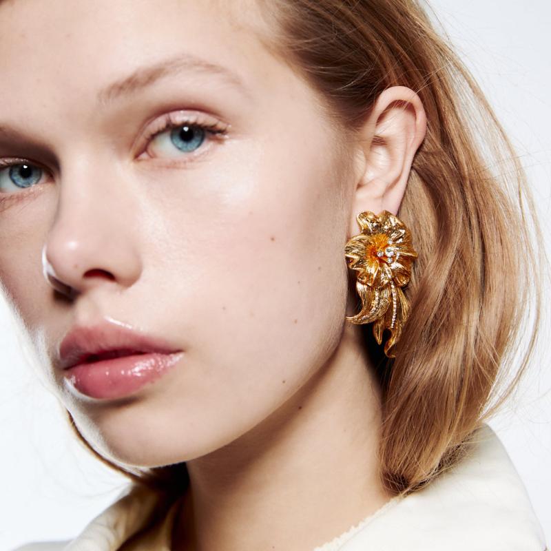 Dangle & Chandelier Rhinestone Flower Leaf Metal Earrings Women's Exaggerated Retro Banquet Jewelry AccessoriesDangle 
Dangle & Chandelier Rhinestone Flower Leaf Metal Earrings Women's Exaggerated Retro Banquet Jewelry AccessoriesDangle