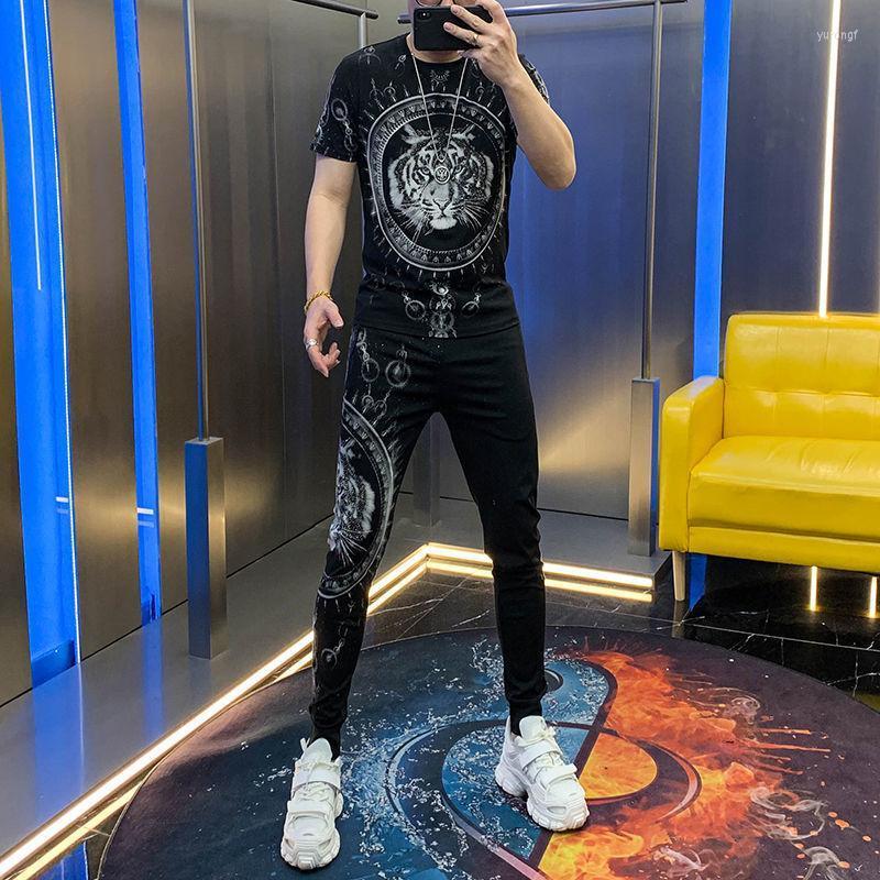 Men's Tracksuits Diamond Printed Ice Silk Suit 2022 Summer Casual Street Clothing Two-piece Set, Black
Men's Tracksuits Diamond Printed Ice Silk Suit 2022 Summer Casual Street Clothing Two-piece Set, Black