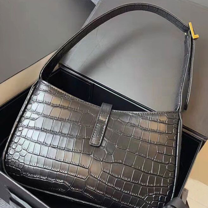 Ladies Designer Shoulder Bag Women High Quality Leather purse Handbag Alligator pattern on the go tote Crossbody bags Luxury Wallet portable Clutch Designers, Beige
Ladies Designer Shoulder Bag Women High Quality Leather purse Handbag Alligator pattern on the go tote Crossbody bags Luxury Wallet portable Clutch Designers, Beige