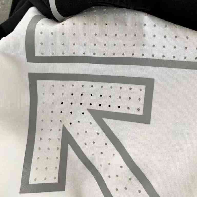 Factory Direct Sales New Trendy Luxury Brand Short Sleeves Ow Classic Luminous Arrow Black and Dot Cotton T-shirt Sleeve Top Couple, White
Factory Direct Sales New Trendy Luxury Brand Short Sleeves Ow Classic Luminous Arrow Black and Dot Cotton T-shirt Sleeve Top Couple, White