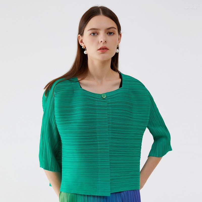 Women's Blouses & Shirts Miyake Pleated Square Collar Shirt 2022 Spring Autumn One Button Light Green Casual Tops Designer Fashion Clothing
Women's Blouses & Shirts Miyake Pleated Square Collar Shirt 2022 Spring Autumn One Button Light Green Casual Tops Designer Fashion Clothing