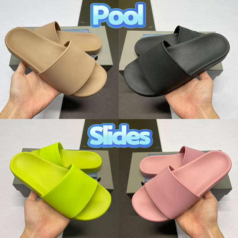 With Box Pool Slides mens Designer Sandals women slippers Shoes Beige pink white black grey blue lime writing fluo green luxury Summer Sandal Flat Beach Slide, Double box
With Box Pool Slides mens Designer Sandals women slippers Shoes Beige pink white black grey blue lime writing fluo green luxury Summer Sandal Flat Beach Slide, Double box