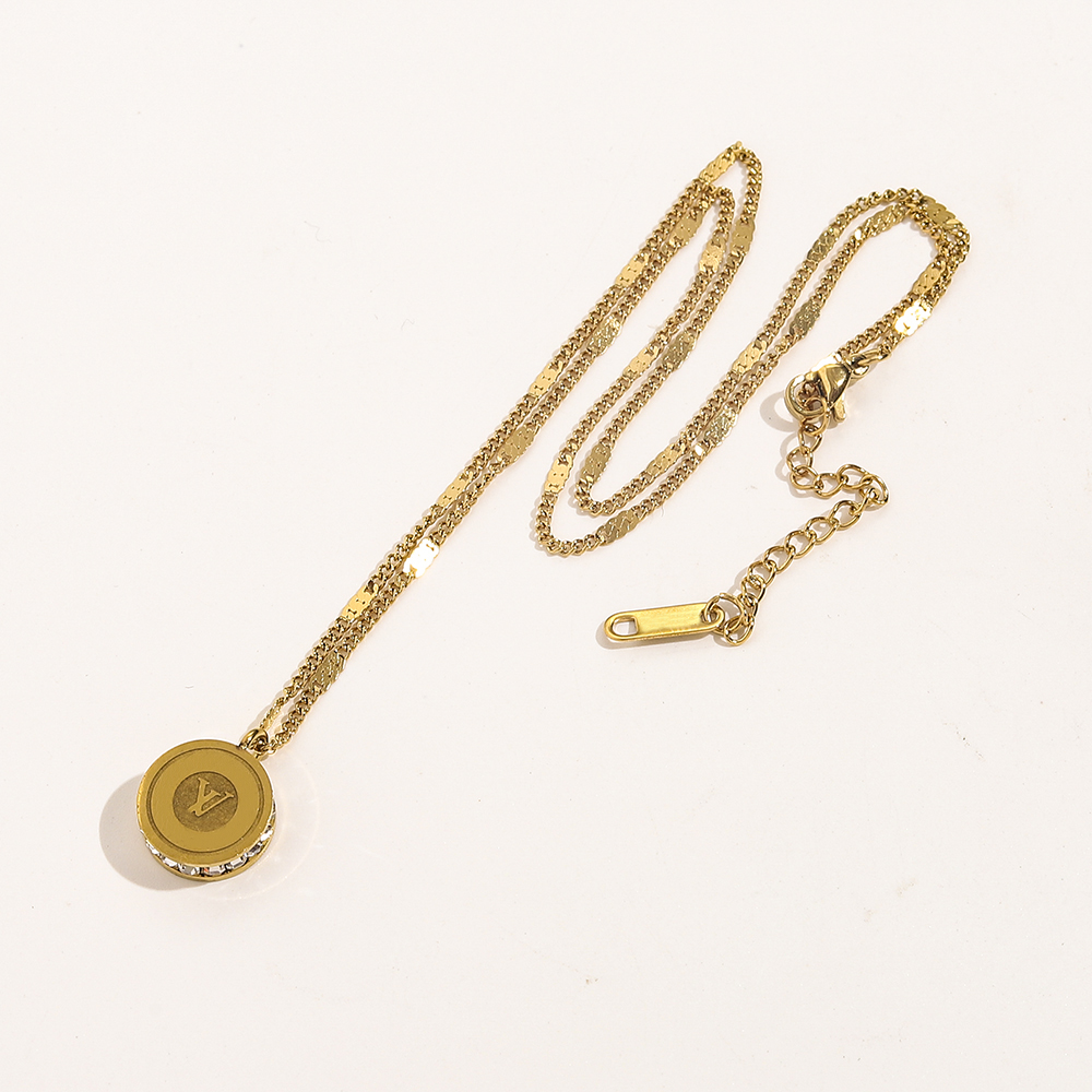 Luxury Fashion Women Designer Letter Pendants Necklace Choker Chain Crystal 18K Gold Plated Stainless Steel Necklaces Statement Wedding Jewelry ZG1295
Luxury Fashion Women Designer Letter Pendants Necklace Choker Chain Crystal 18K Gold Plated Stainless Steel Necklaces Statement Wedding Jewelry ZG1295