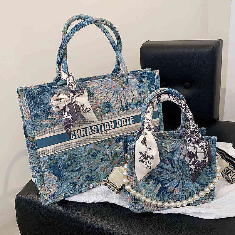 Luxury Flowers Designer Tote Handbag For Women 2022 New Lady Fashion Trends Brand Silk Scarf Shoulder Bag Bolsa Feminina Bolsos X220331, Small green
Luxury Flowers Designer Tote Handbag For Women 2022 New Lady Fashion Trends Brand Silk Scarf Shoulder Bag Bolsa Feminina Bolsos X220331, Small green