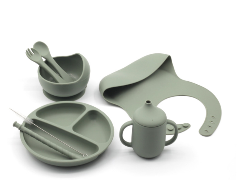 7pcs Set Baby Feeding Silicone Tableware Children's Food Supplement Dinnerware Dish Bowl Plate Bibs Spoon Fork Kids Accessories 220310
7pcs Set Baby Feeding Silicone Tableware Children's Food Supplement Dinnerware Dish Bowl Plate Bibs Spoon Fork Kids Accessories 220310