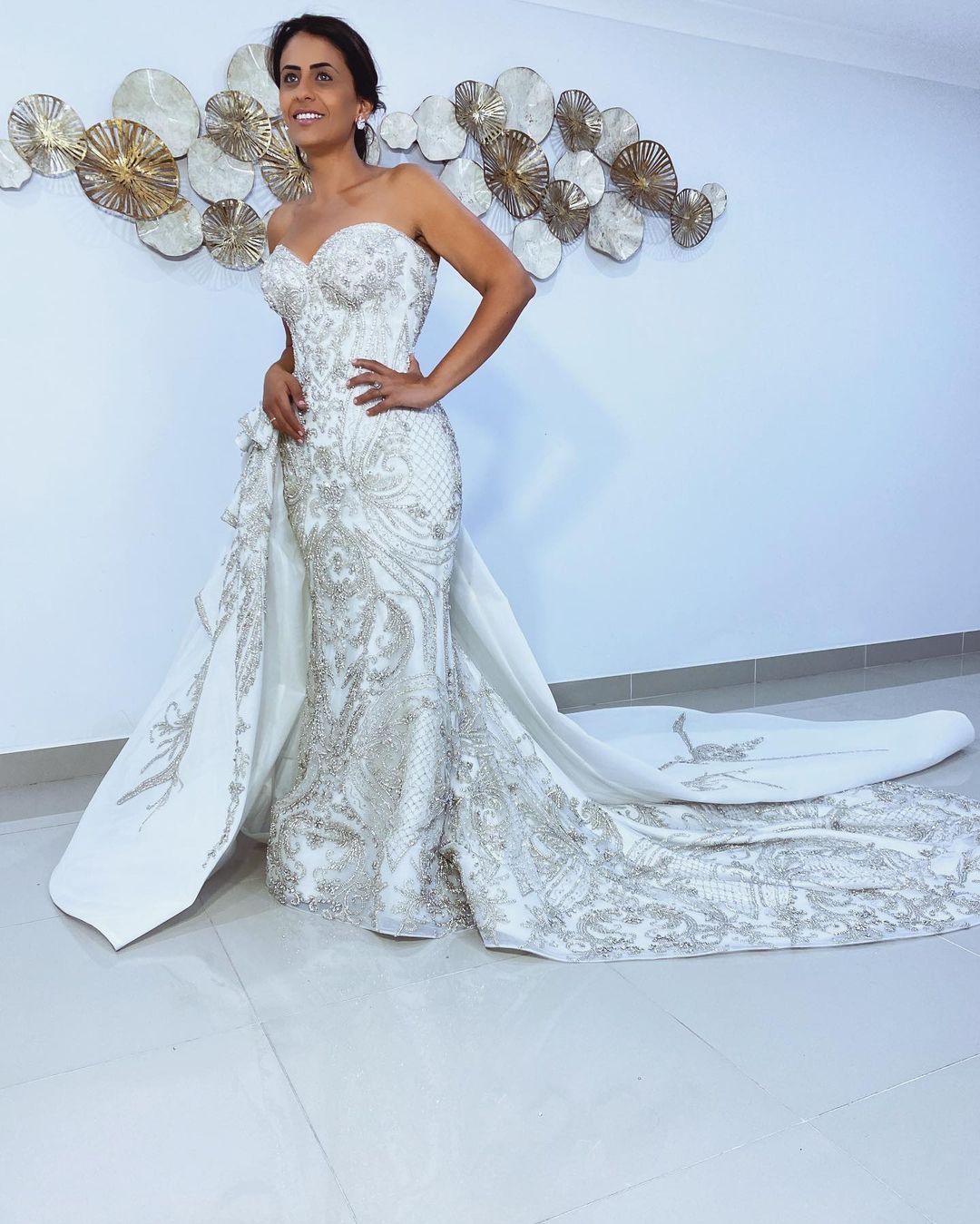 Exquisite Crystal Beaded Mermaid Wedding Dresses Sweetheart Sleeveles Sequined Bridal Gowns Custom Made Plus Size Formal Dress