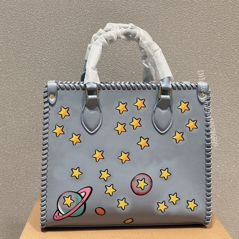 The Totes Bags lady fashion shoulder shopping Designer Handbags famous Large capacity high quality painted leather crossbody cool great square women Handbag, Pink
The Totes Bags lady fashion shoulder shopping Designer Handbags famous Large capacity high quality painted leather crossbody cool great square women Handbag, Pink