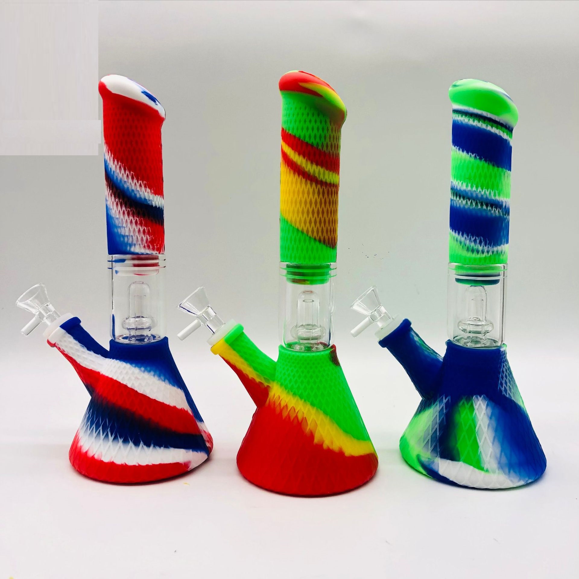 Hookahs Silicone Bong 3 Color Mini Bubble Water Pipes Dab Rigs Bong 
Hookahs Silicone Bong 3 Color Mini Bubble Water Pipes Dab Rigs Bong
