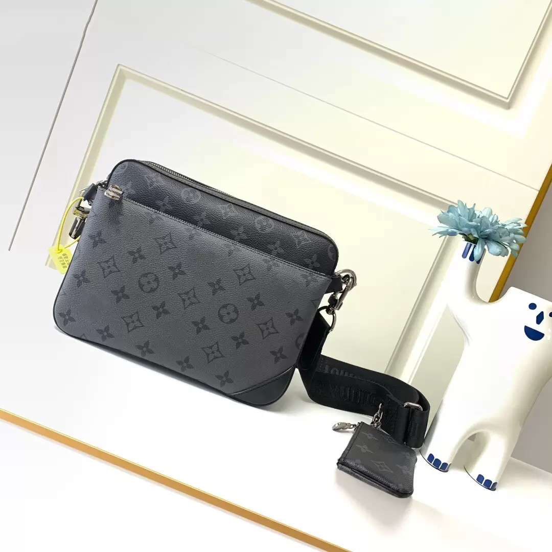 2022 GGs Louiseity Viutonity LVs YSLs New Handbags Men Leather TRIO Messenger Bags Luxury Shoulder Bag Make Designer Handbag Tote Man's bag, Black flowers
2022 GGs Louiseity Viutonity LVs YSLs New Handbags Men Leather TRIO Messenger Bags Luxury Shoulder Bag Make Designer Handbag Tote Man's bag, Black flowers