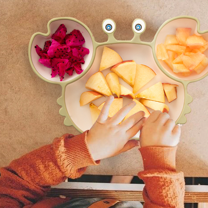 Baby Silicone Plate 1pc Cartoon Tableware Little Crab Three Divisions BPA-free Non-slip And Edible Supplementary Training Plate 220512