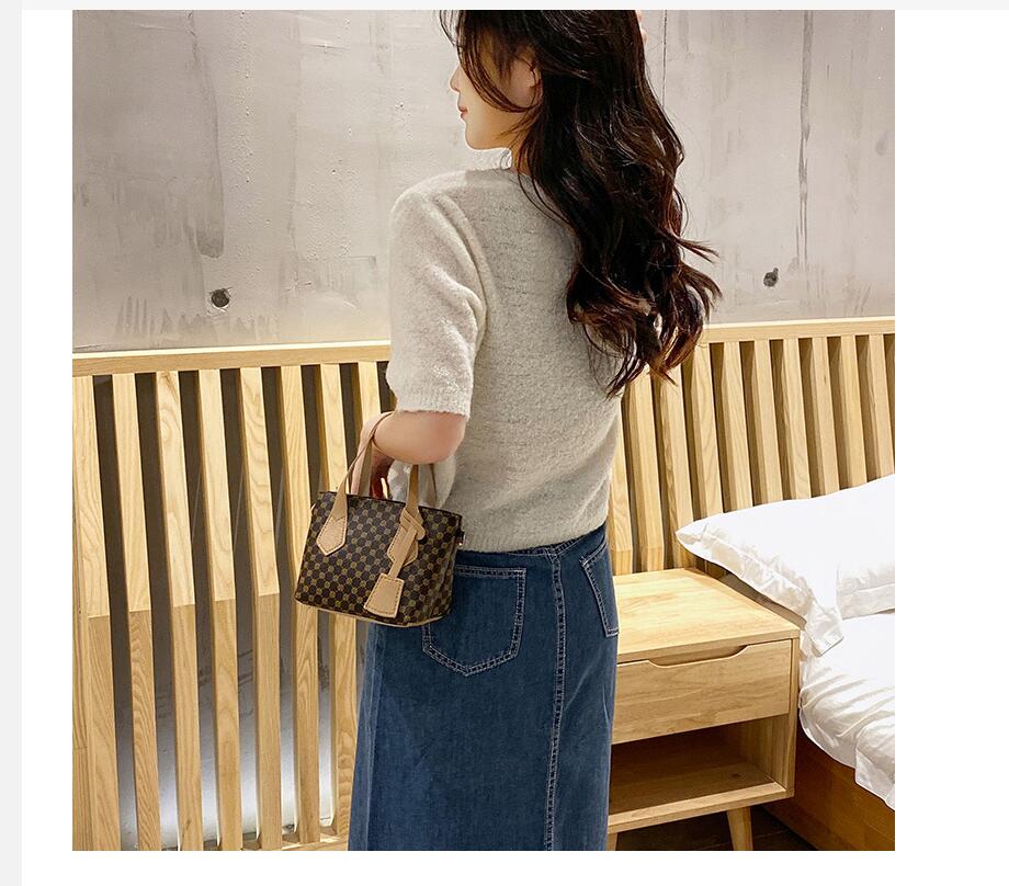 DA789 Womens designer handbag luxury should bag fashion tote purse wallet crossbody bags backpack Small chain Purses Free shopping, Customize
DA789 Womens designer handbag luxury should bag fashion tote purse wallet crossbody bags backpack Small chain Purses Free shopping, Customize