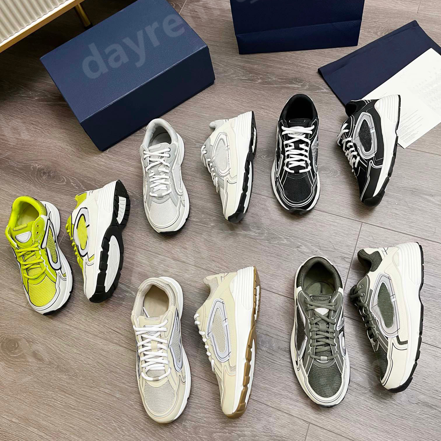 B30 Designer Sneakers Vintage Chunky Casual Shoes Calfskin Mesh Grey Technical Oblique Runner Trainers Outdoor Shoes
B30 Designer Sneakers Vintage Chunky Casual Shoes Calfskin Mesh Grey Technical Oblique Runner Trainers Outdoor Shoes