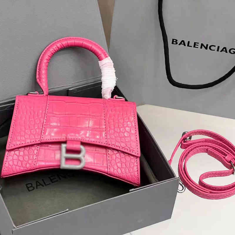Balenciga Designer Handbag Hourglass Bag Limited Edition Famous Brand Official High-grade French Letter Armpit Foreign Style Small Fragrance Shoulder Crossbody, Phyllanthus
Balenciga Designer Handbag Hourglass Bag Limited Edition Famous Brand Official High-grade French Letter Armpit Foreign Style Small Fragrance Shoulder Crossbody, Phyllanthus