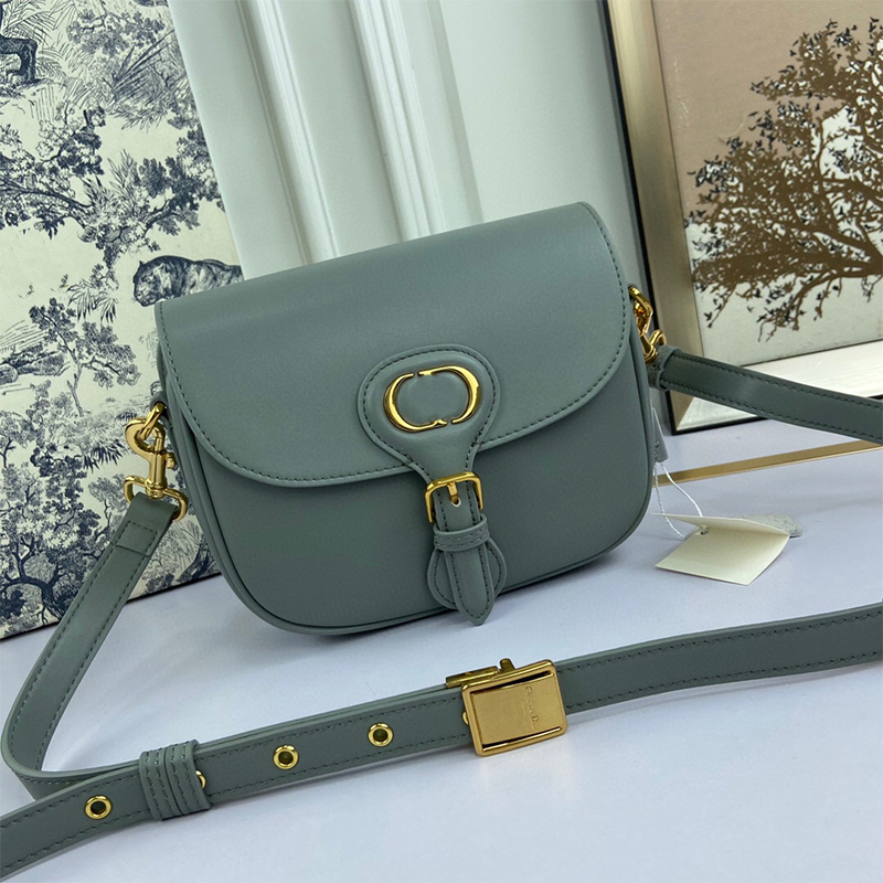 Top tote bag cowhide texture luxury designer bagS Fashion Metallic Shoulder messenger bag adjustable retro wallet size18-15-6CM, White
Top tote bag cowhide texture luxury designer bagS Fashion Metallic Shoulder messenger bag adjustable retro wallet size18-15-6CM, White