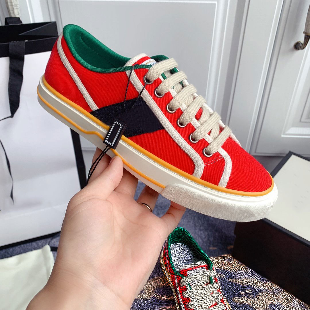 Women Tennis 1977 Casual Shoes Luxurys Designer Womens Shoe Italy Green And Red Web Stripe Rubber Sole for Stretch Cotton Low platform Top Mens woman Sneaker, 12
Women Tennis 1977 Casual Shoes Luxurys Designer Womens Shoe Italy Green And Red Web Stripe Rubber Sole for Stretch Cotton Low platform Top Mens woman Sneaker, 12