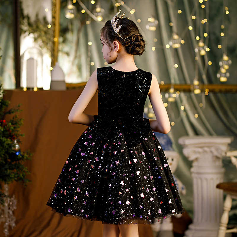 2023 Sequined Flower Girl Dresses Western Garden Weddings Sheer Cap Sleeve Appliqued Blingbling Toddler Kids Birthday Party Gowns