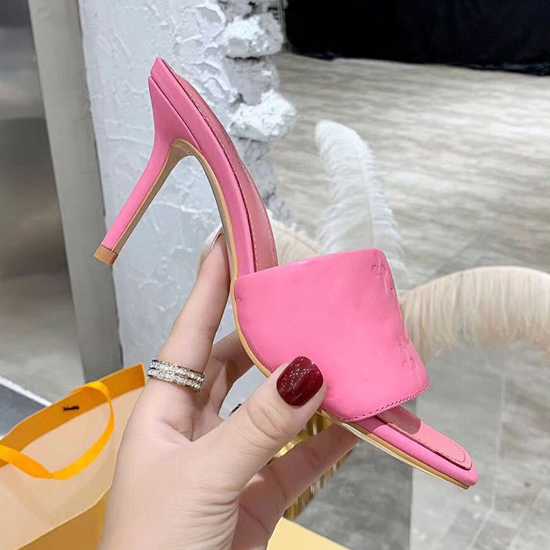 Luxury Designer Women's Slippers Leather Fashion sexy High Heel Sandals with Pattern Dinner Party Heel Height 9.5CM 6.5CM with box Large Size 35-43, Pink (9.5cm)
Luxury Designer Women's Slippers Leather Fashion sexy High Heel Sandals with Pattern Dinner Party Heel Height 9.5CM 6.5CM with box Large Size 35-43, Pink (9.5cm)