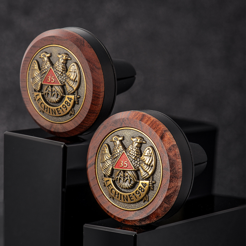 Luxury Wood Car Scent Diffuser Animal Pattern Design Car Fragrance Wild Beast Flavoring Smell the Car Accessories CX220406
Luxury Wood Car Scent Diffuser Animal Pattern Design Car Fragrance Wild Beast Flavoring Smell the Car Accessories CX220406