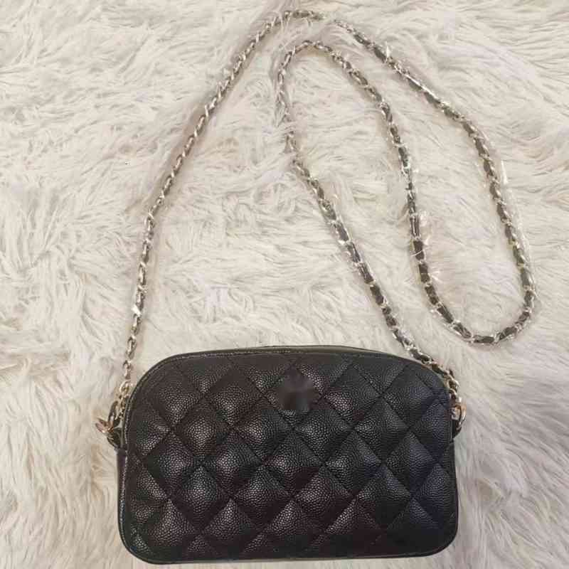 Brand design woman's Letter Quilted shoulder Chain CC bag lambskin handbag vintage messenger bags caviar Leather le boy 2.55 Flap Bag 052, Black chain bag
Brand design woman's Letter Quilted shoulder Chain CC bag lambskin handbag vintage messenger bags caviar Leather le boy 2.55 Flap Bag 052, Black chain bag