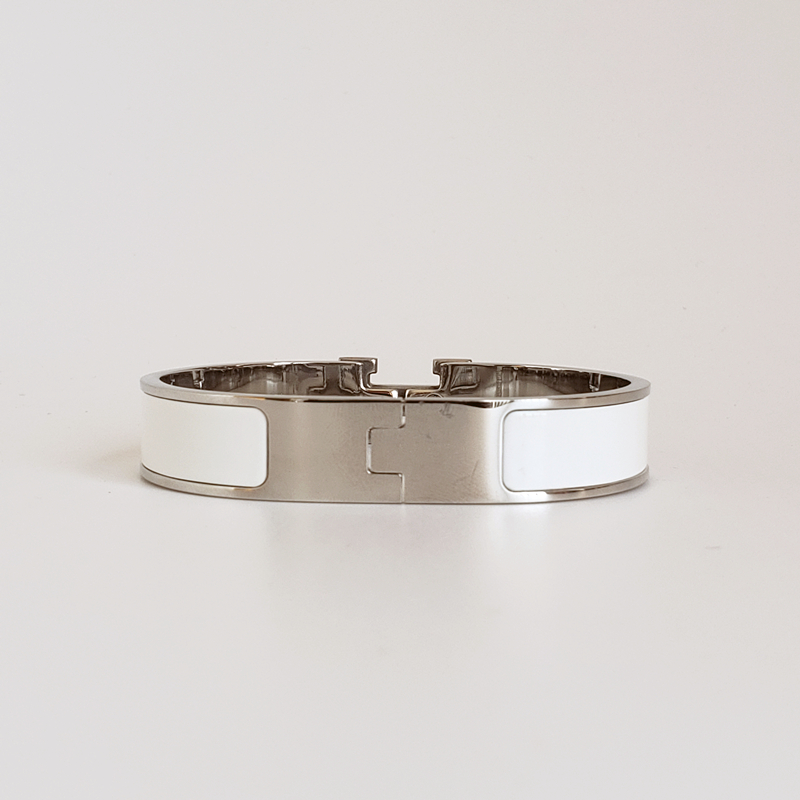 Unisex Steel Luxury Bracelet Set - Designer Fashion Bangle w/ High-Quality Finish & Hypoallergenic Metals
Unisex Steel Luxury Bracelet Set - Designer Fashion Bangle w/ High-Quality Finish & Hypoallergenic Metals