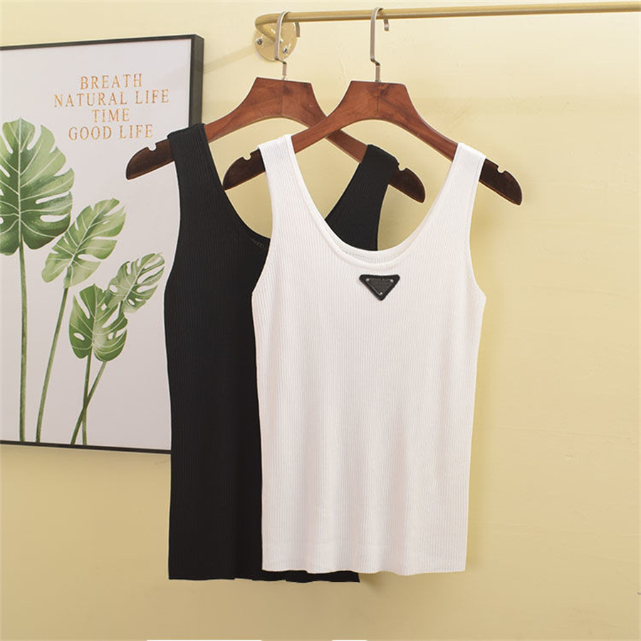 Triangle Logo New Women' Zigzag Straight Tube Vest Halter Belt Women' Solid Color Ice Silk Bottom Top Versatile Underwear, White
Triangle Logo New Women' Zigzag Straight Tube Vest Halter Belt Women' Solid Color Ice Silk Bottom Top Versatile Underwear, White