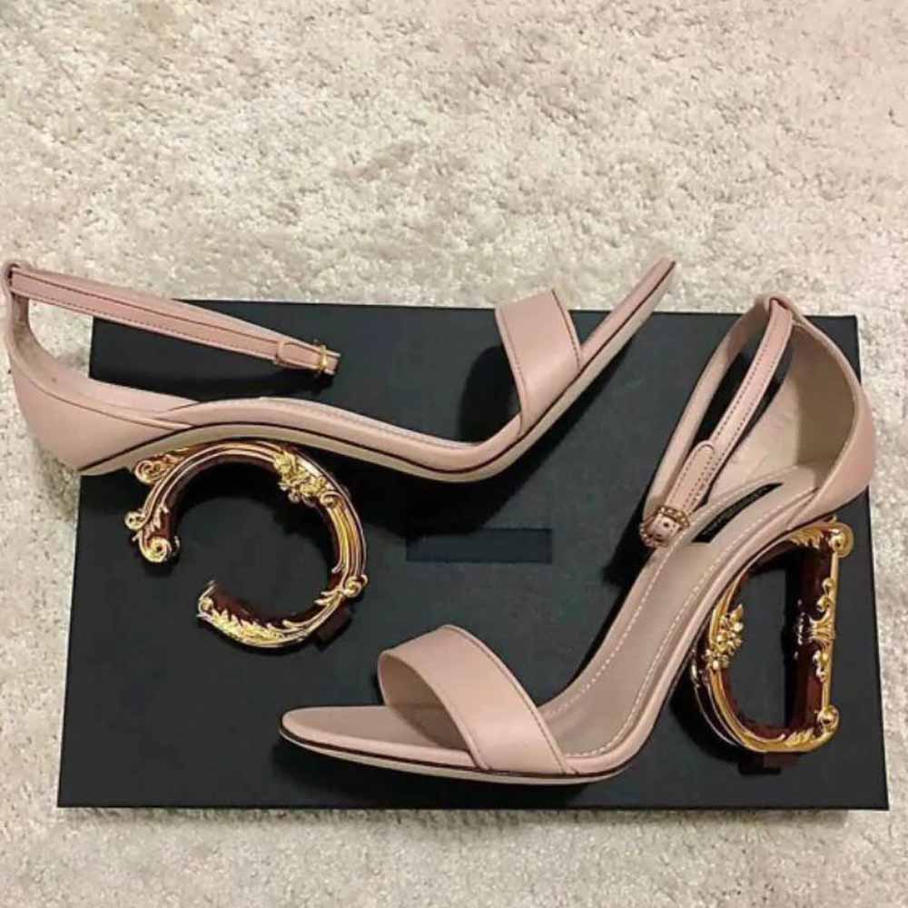 Luxury Brands designer fashion Patent Leather Sandals Shoes Pop Heel Gold-plated Carbon nude genuine leathers Pumps Summer Gladiator Sandalias In Box EU35-43, 13
Luxury Brands designer fashion Patent Leather Sandals Shoes Pop Heel Gold-plated Carbon nude genuine leathers Pumps Summer Gladiator Sandalias In Box EU35-43, 13
